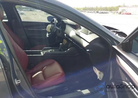 2024 Mazda Mazda3 2.5 S Carbon Edition z USA, uszkodzony, nr VIN 3MZBPBCM2RM403824